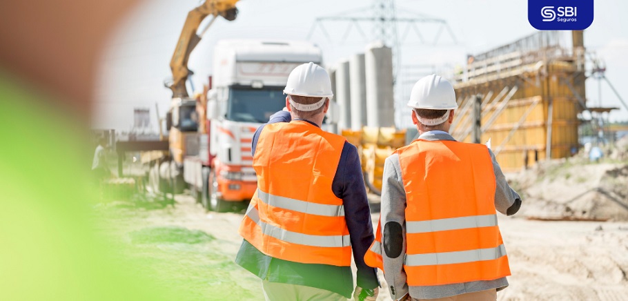 ¿Cómo elegir la mejor póliza para la construcción?