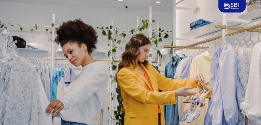 Razones para asegurar una tienda de ropa