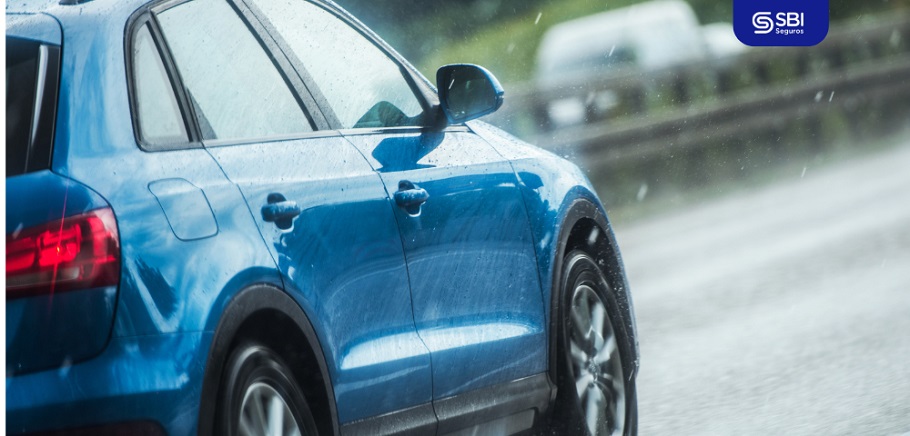 Beneficios de proteger nuestro auto ante tormentas e inundaciones