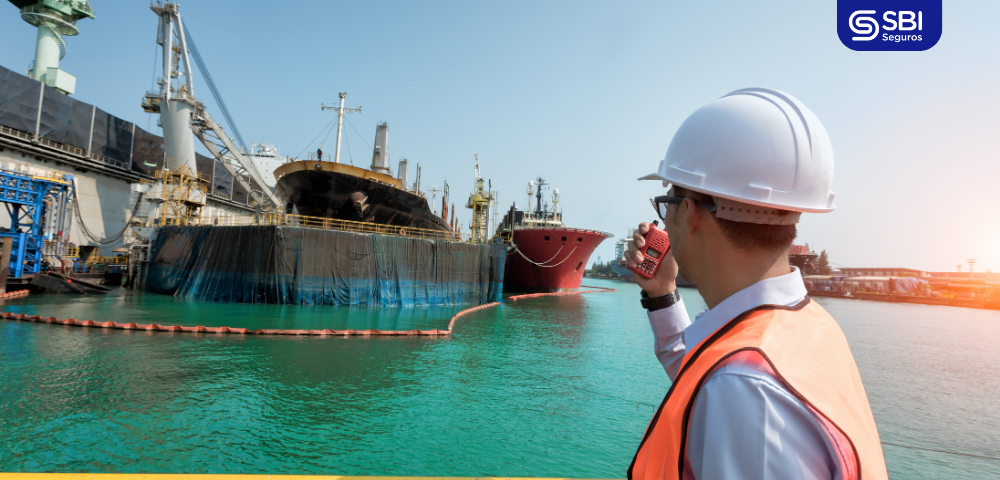 Seguro para operaciones portuarias: clave para una logística segura