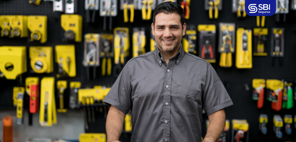 seguro ferreteria - Ferretería industrial: herramientas que necesitan cobertura Uruguay seguro ferreteria
